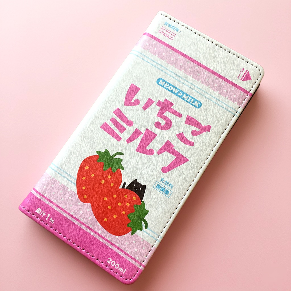 クロネコいちごみるくの手帳型スマホケース 全機種対応 手帳型 スマホケース iphone15 iphone16 猫 iphone17 いちご 黒猫 SE3 第3世代