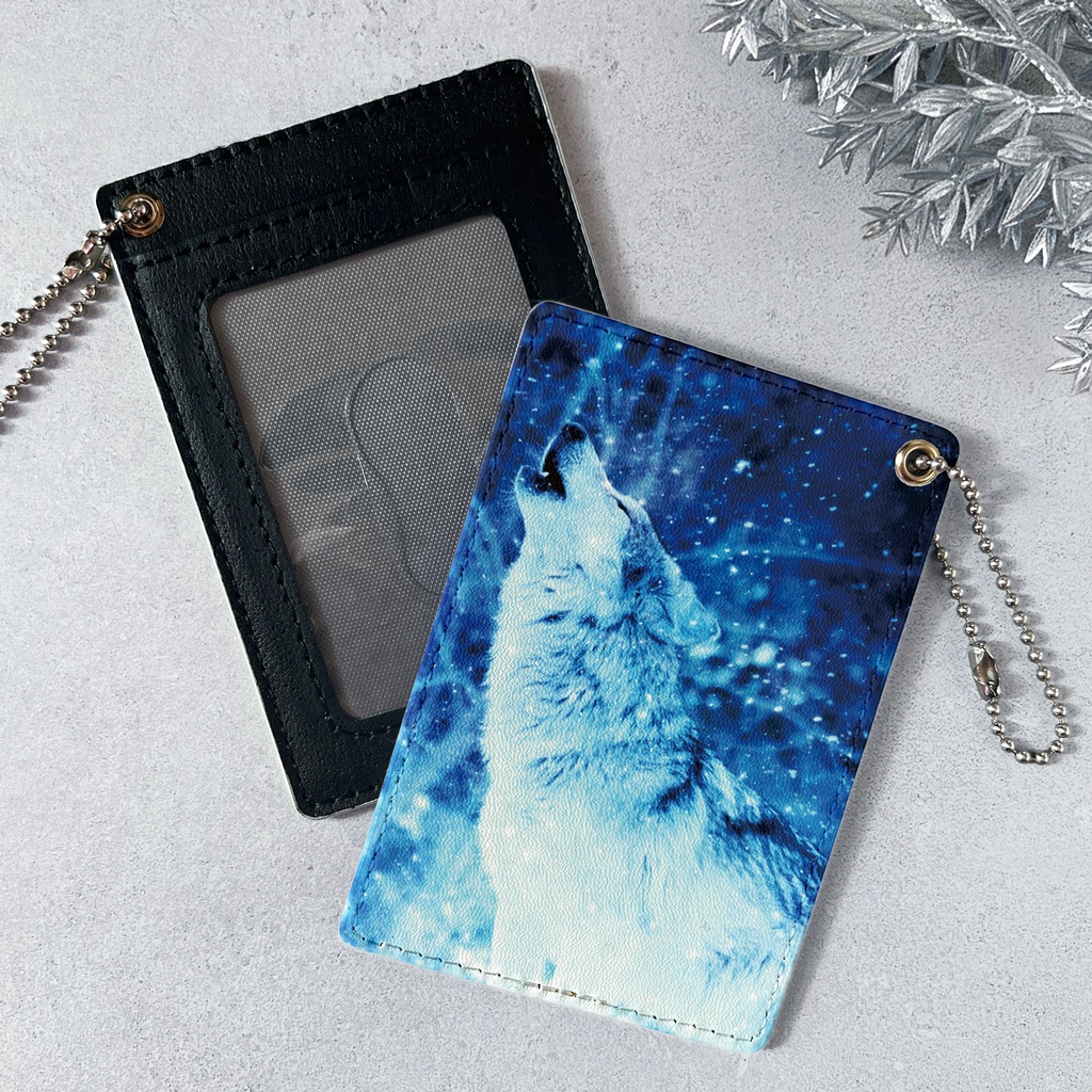 雪原のオオカミのパスケース 名入れ 記念日 ギフト クリスマス 定期入れ カードケース 狼