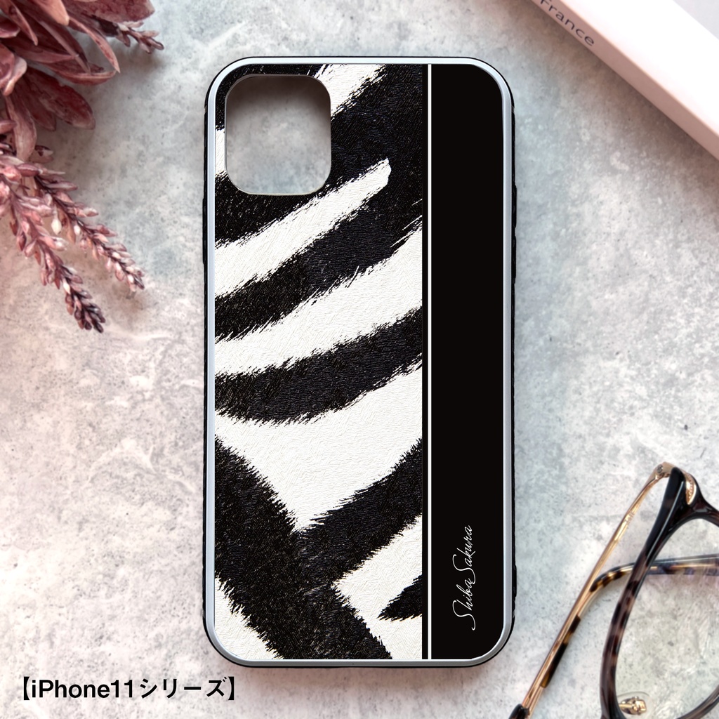 ゼブラ×ブラックのガラススマホケース シマウマ スマホケース 強化ガラス iPhone16e iphone17 air