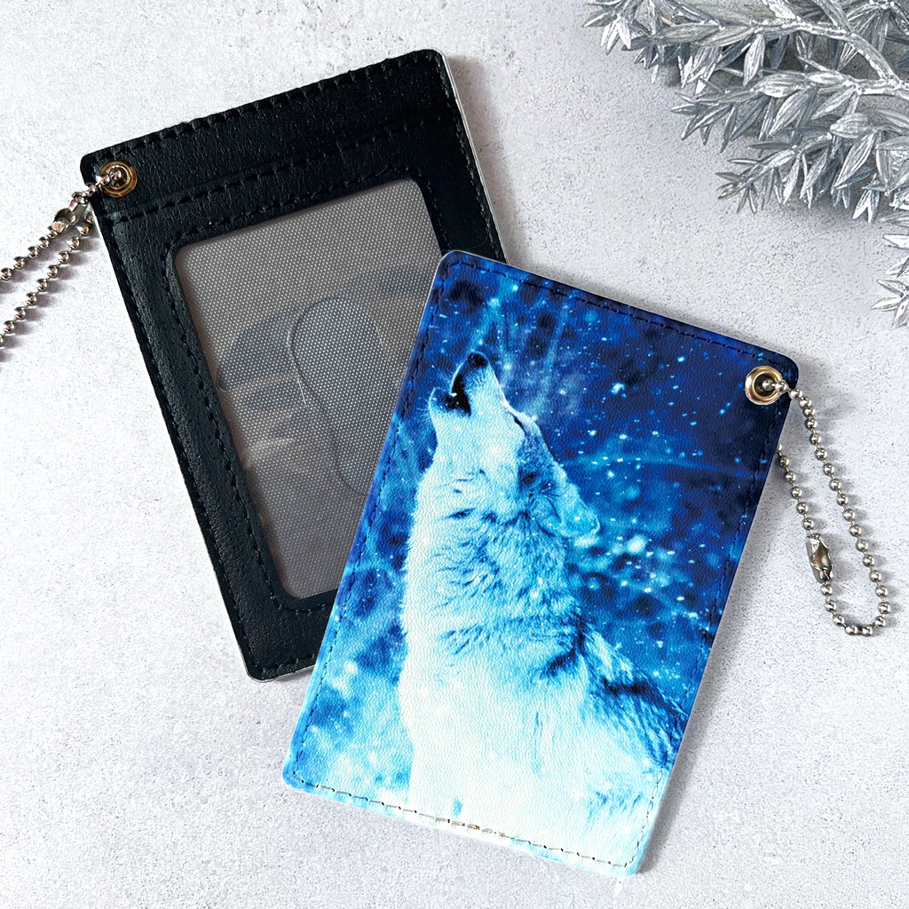 雪原のオオカミのパスケース 名入れ 記念日 ギフト クリスマス 定期入れ カードケース 狼