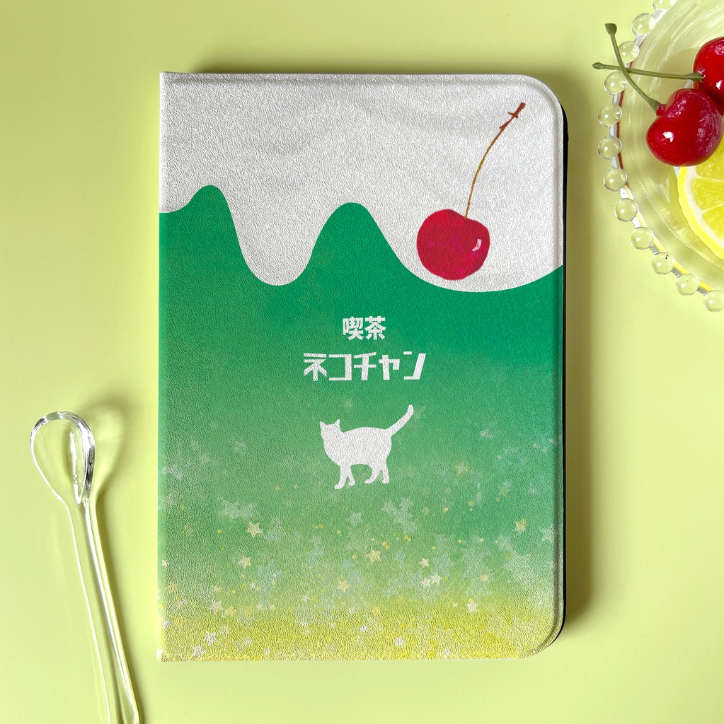 ねこねこメロンクリームソーダのiPadケース タブレットケース 母の日 敬老の日 誕生日 メロンソーダ 猫 喫茶店
