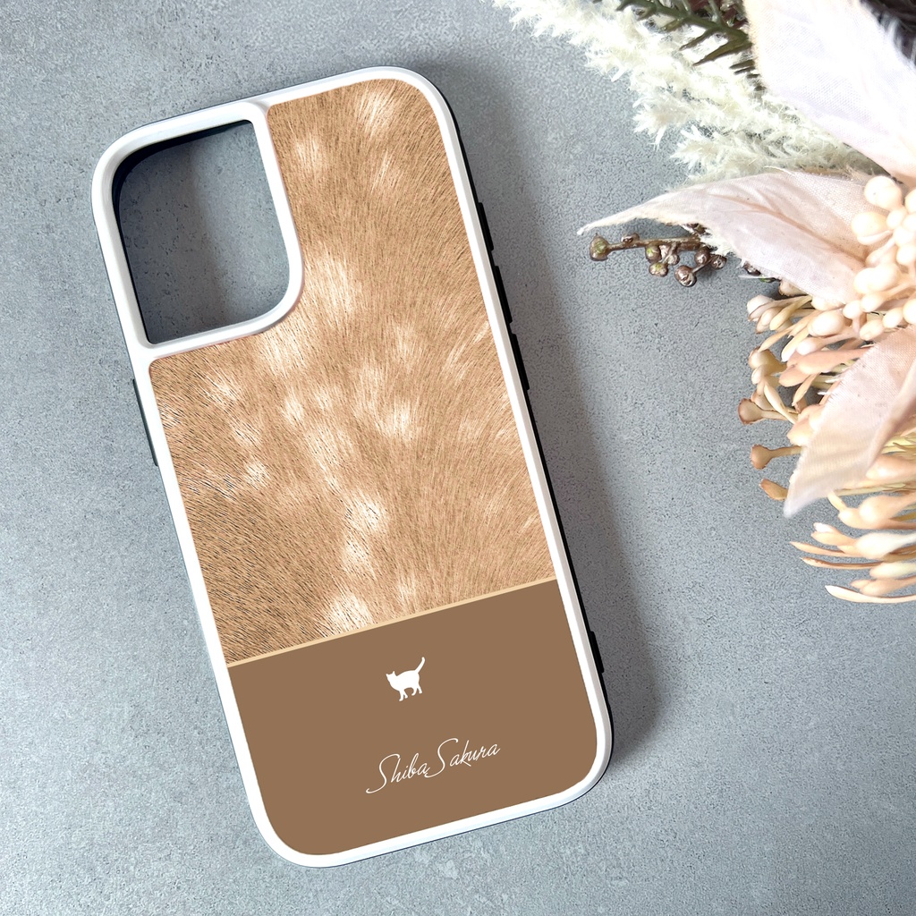 猫とバンビのスマホケース(モカ/強化ガラス) カバー 猫 鹿 バンビ柄 iphone17e iphone16 他
