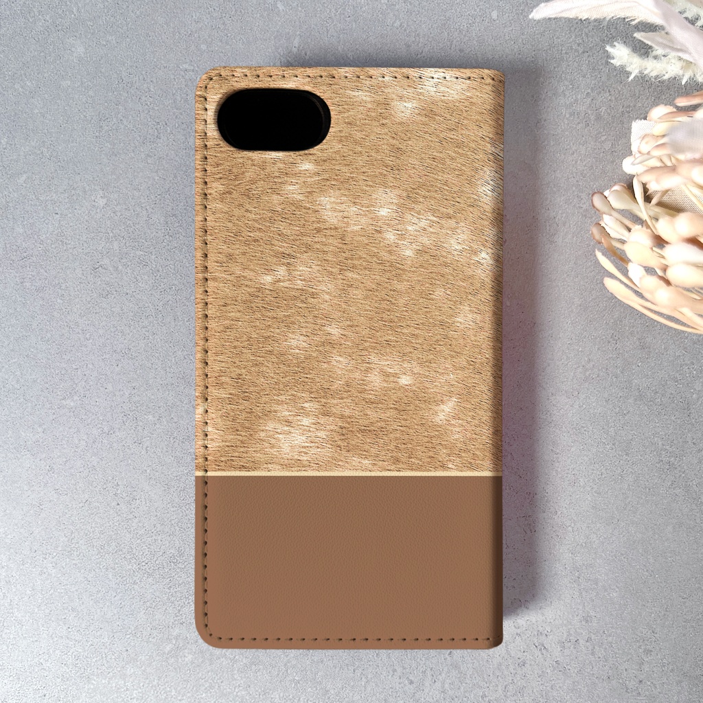 猫とバンビの手帳型スマホケース(モカ) カバー バンビ柄 アニマル柄 秋冬 iphone16 iphone17e 他