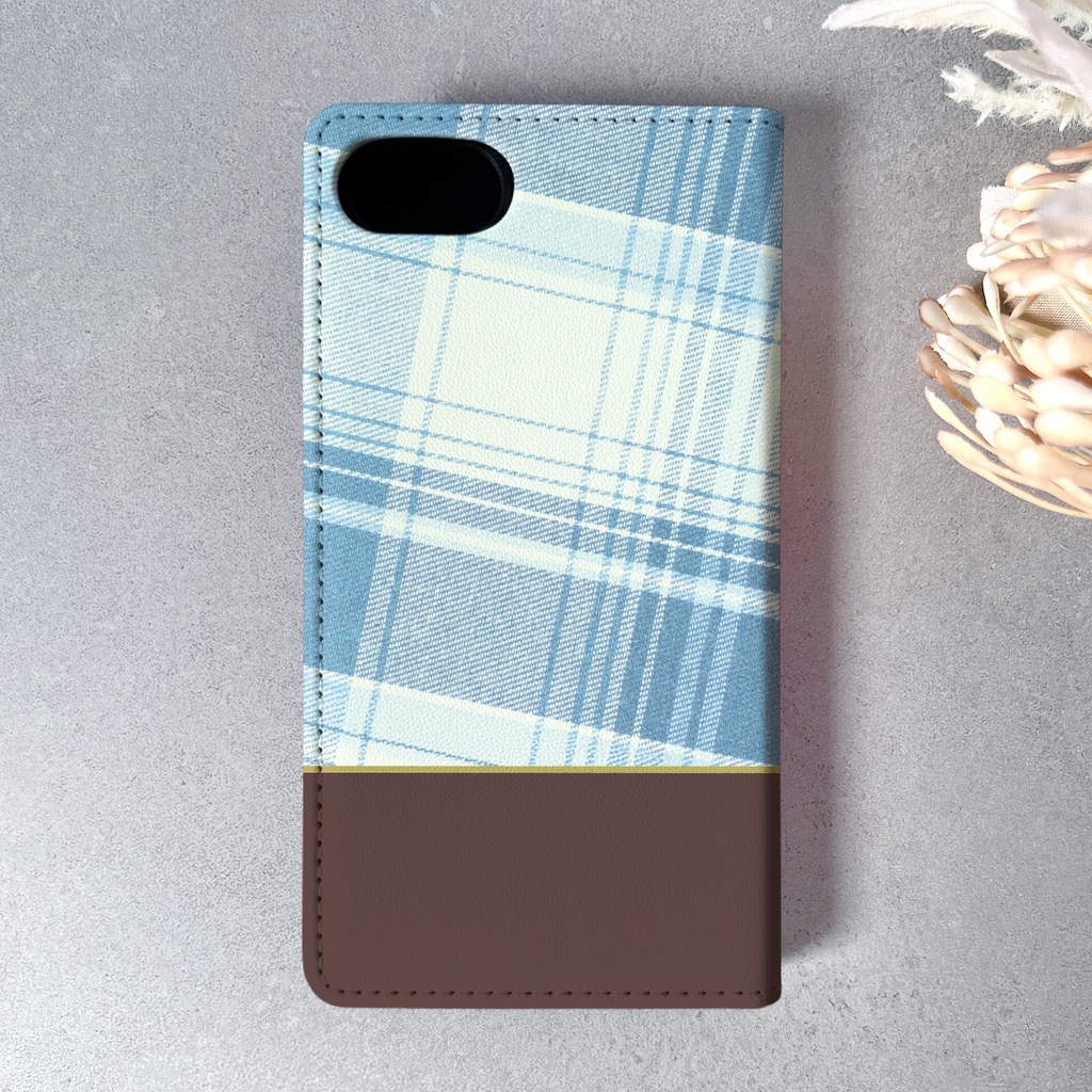 猫とタータンの手帳型スマホケース(ベルトなし/ブルー×ブラウン) iphone16e iphone17e メンズ