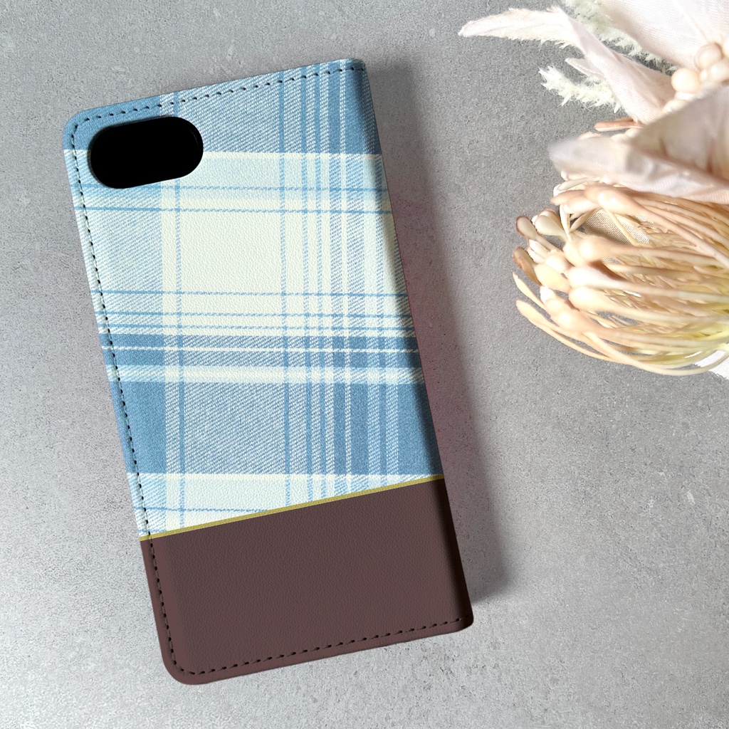 猫とタータンの手帳型スマホケース(ベルトなし/ブルー×ブラウン) iphone16e iphone17e メンズ