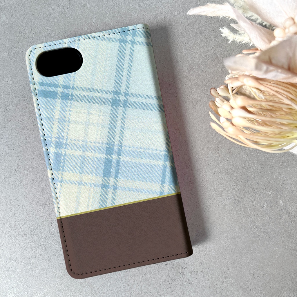 猫とマドラスチェックの手帳型スマホケース(ベルトなし/水色×ブラウン) iphone16e iphone17e メンズ