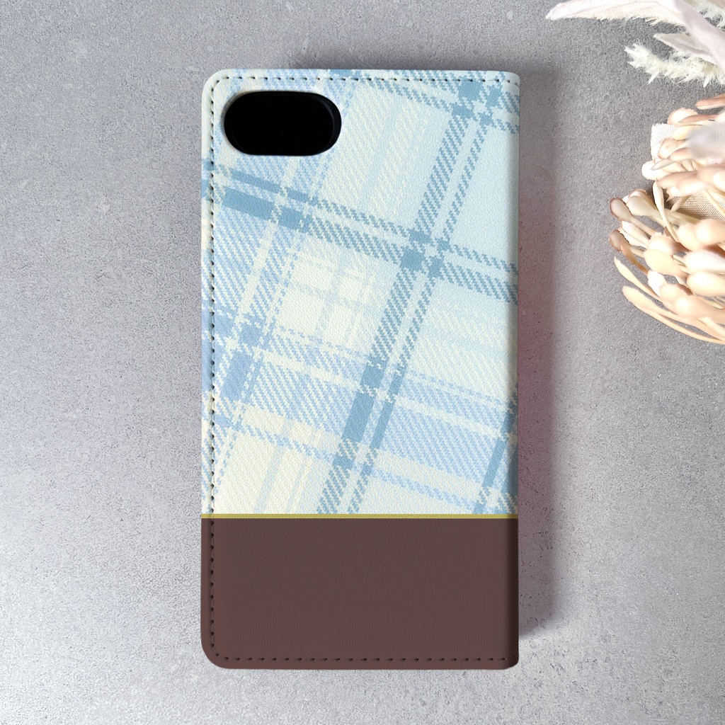 猫とマドラスチェックの手帳型スマホケース(ベルトなし/水色×ブラウン) iphone16e iphone17e メンズ