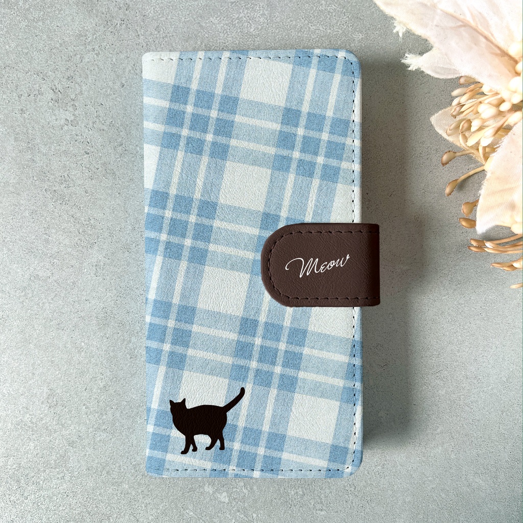 猫とチェックの手帳型スマホケース(水色×ブラウン) カバー iphone16e iphone17e 猫