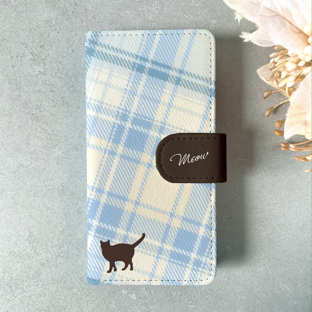 猫とマドラスチェックの手帳型スマホケース(シュガーブルー) カバー iphone16e iphone17e 猫