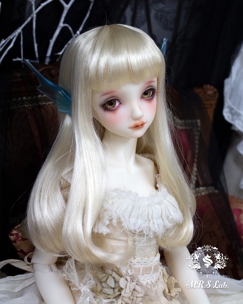 ドールウィッグ モヘア:One Curl ワンカール プラチナシフォン 8-9 inch