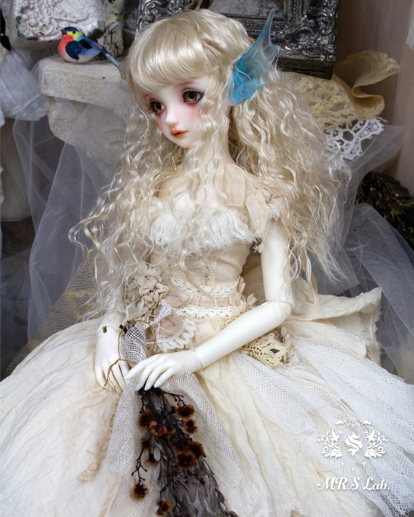 ドールウィッグ モヘア:Girly ガーリィ プラチナシフォン 8-9 inch