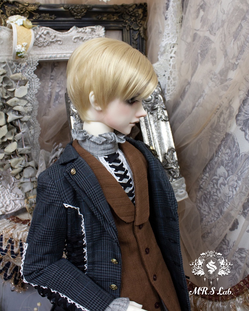 ドールウィッグ 耐熱:Side Part Short サイドパートショート ブロンド 8-9 inch