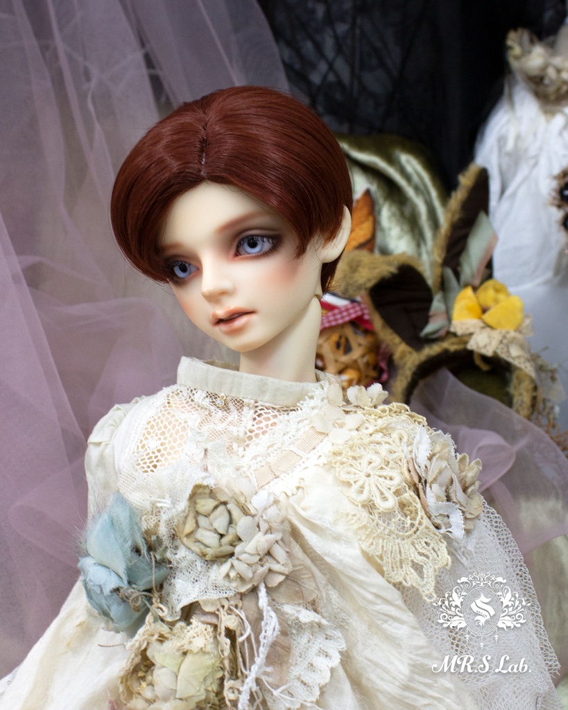 ドールウィッグ 耐熱:Side Part Short サイドパートショート マルーン 8-9 inch