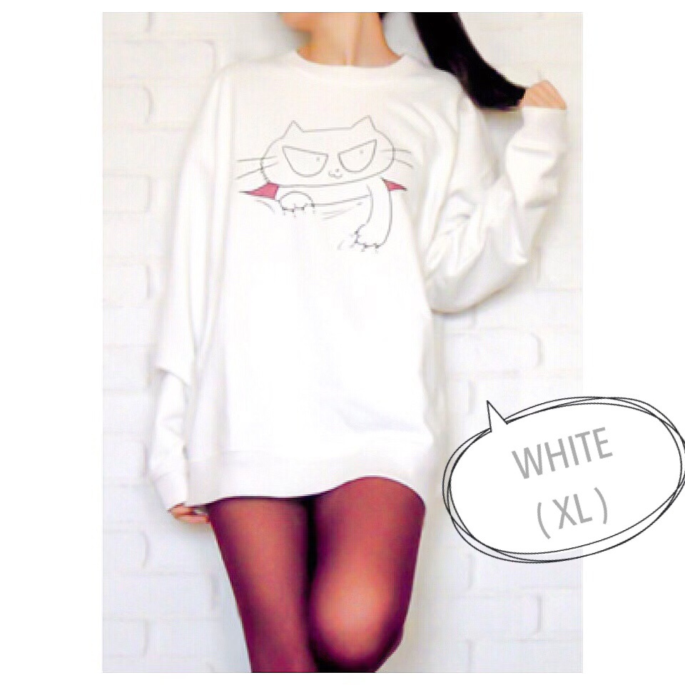 いたずらにゃんこスウェット