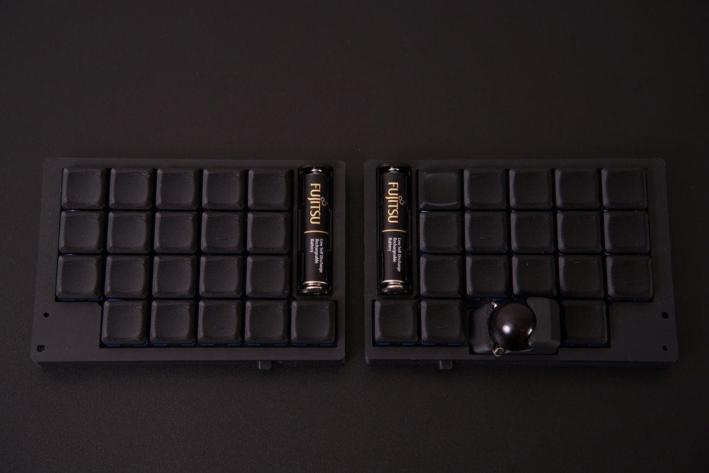 CLine38 トラックボール搭載 オーソリニア 無線分割キーボード(単4電池駆動)