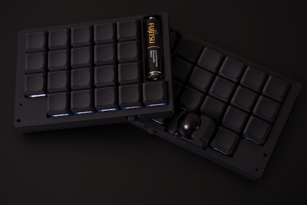 CLine38 トラックボール搭載 オーソリニア 無線分割キーボード(単4電池駆動)