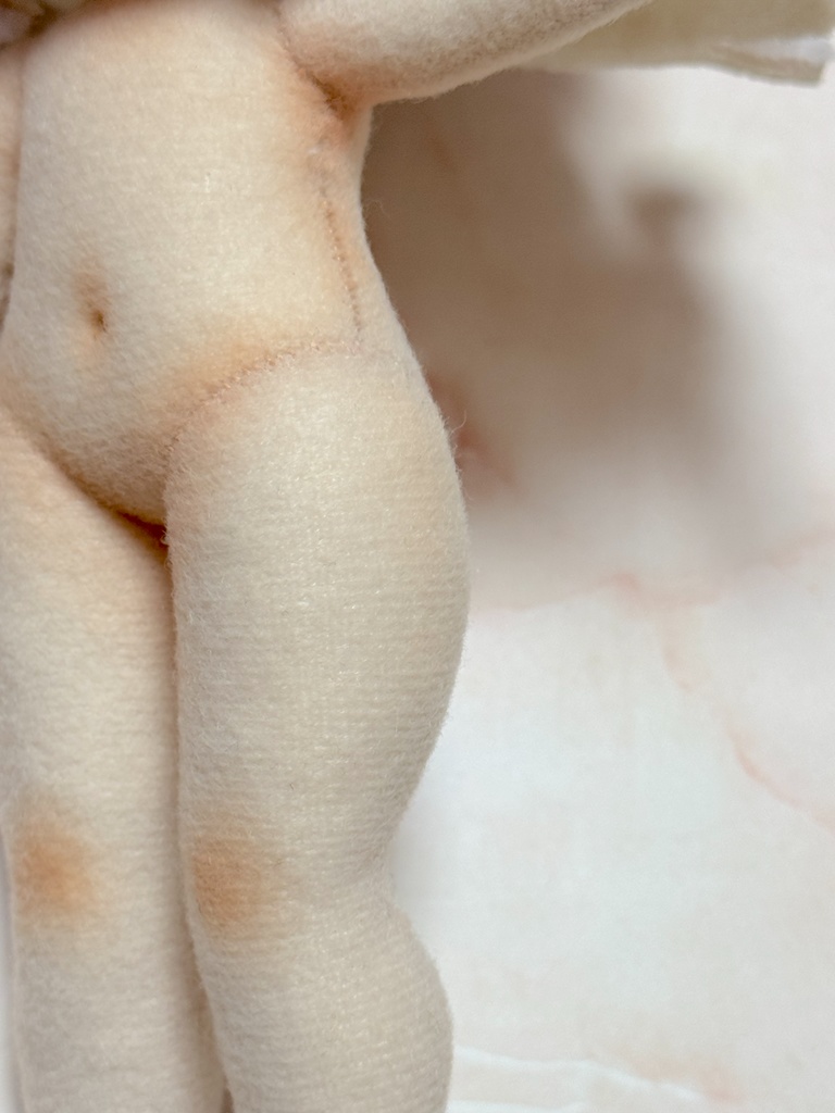 ドール体型なぬいぐるみ(女の子ボディ)の型紙と作り方