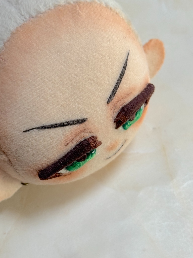 立体的なぬいぐるみのまつ毛の作り方