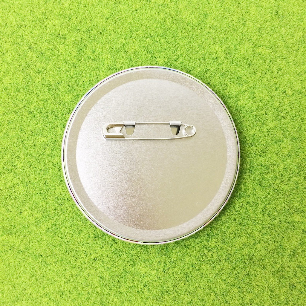 廃城組+大尉殿おおきめ缶バッジ