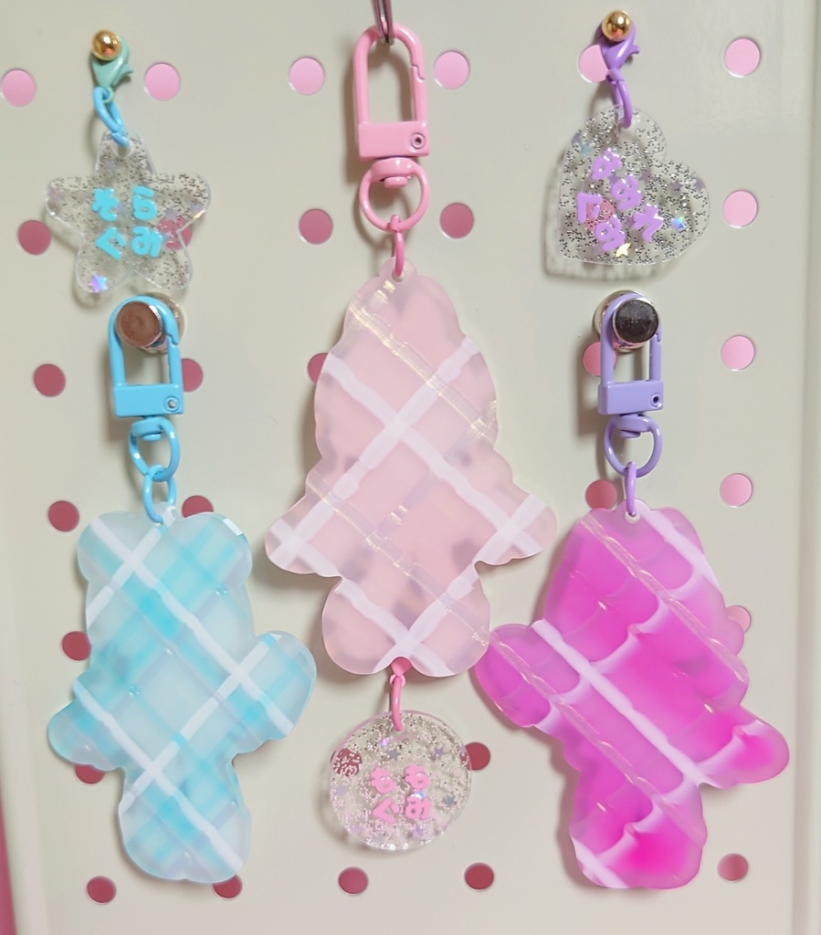 もも・そら・すみれアクキー