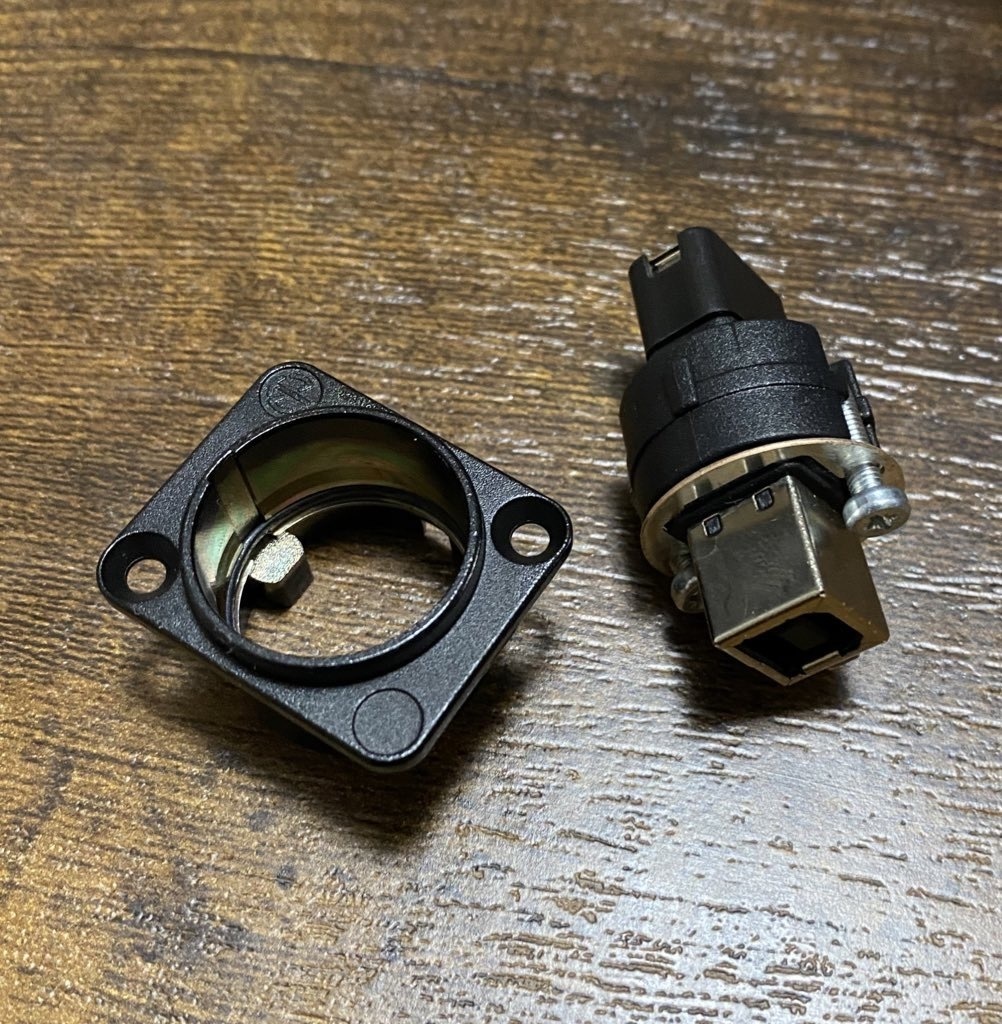 Neutrik NAUSB-W A-Bリバーシブル端子 シルバー/ブラック