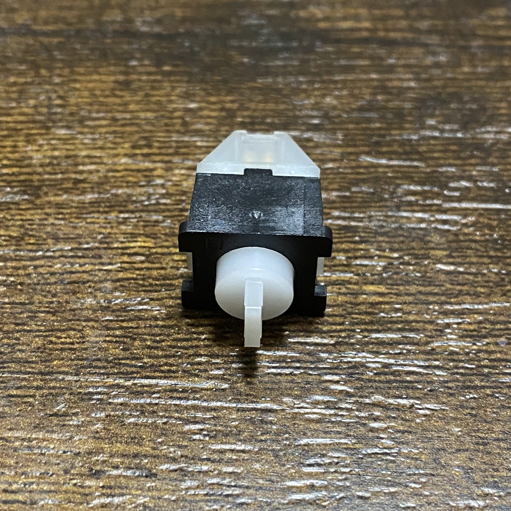 三和電子 SW-68CAU2 4個セット(コネクタ式硬さ2倍押しボタンスイッチ)