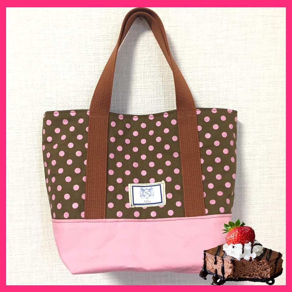 甘くてかわいい、いちごチョコのミニトート