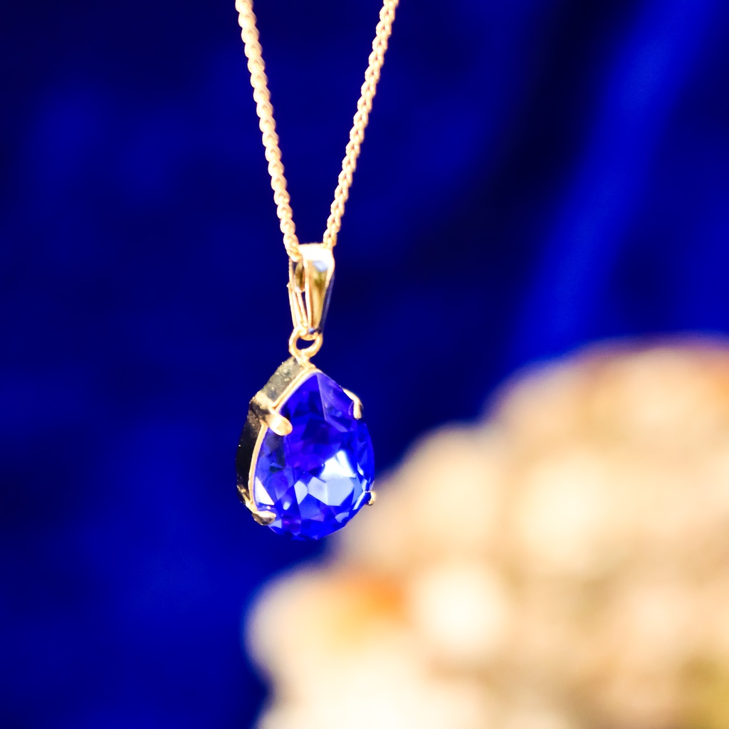 *しずくサイズのクリスタルガラスネックレス マジェスティックブルー*金具の色が選べます