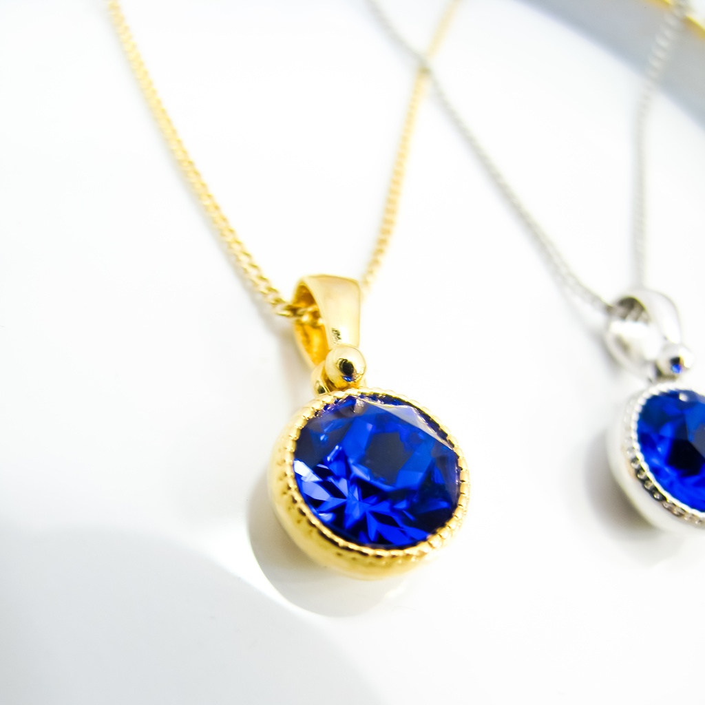 シンプルなまるいクリスタルネックレス 【マジェスティックブルー】*選べる金具の色