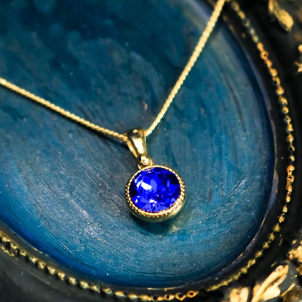 シンプルなまるいクリスタルネックレス 【マジェスティックブルー】*選べる金具の色