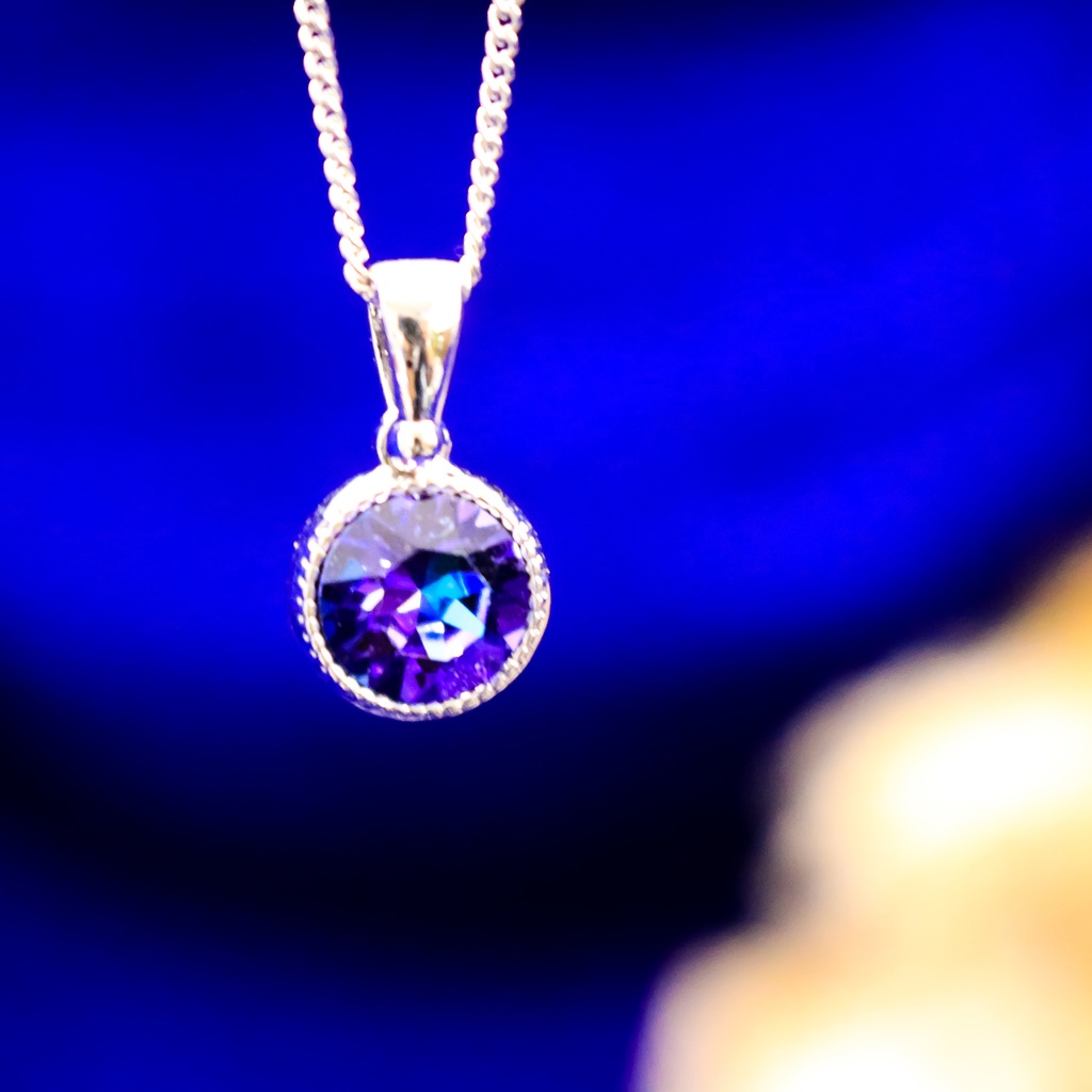 シンプルなまるいクリスタルガラスのネックレス ~ヘリオトロープ~*金具の色が選べます