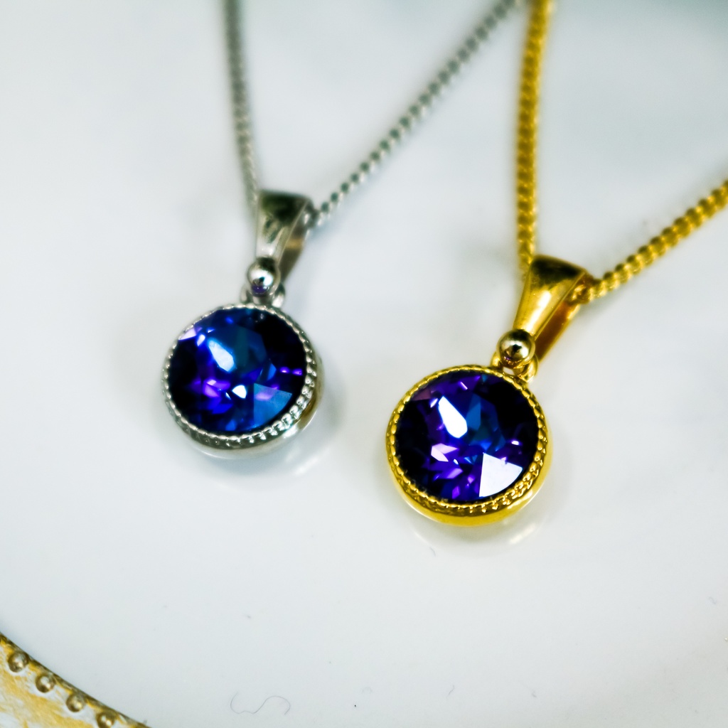 シンプルなまるいクリスタルガラスのネックレス ~ヘリオトロープ~*金具の色が選べます