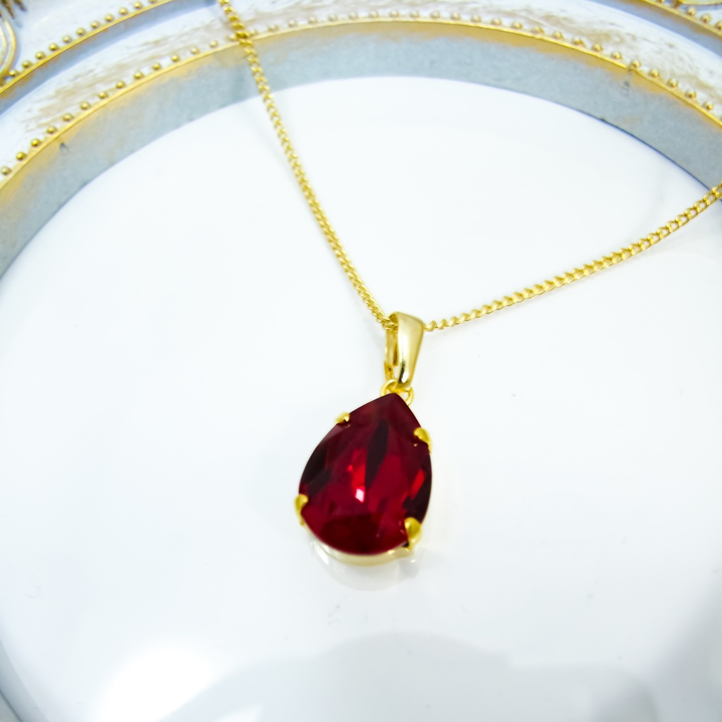 【深紅のしずく】*ペアシェイプクリスタルガラスのネックレス シャム 選べる金具色*