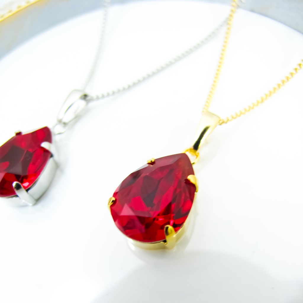 【深紅のしずく】*ペアシェイプクリスタルガラスのネックレス シャム 選べる金具色*