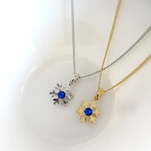 雪の結晶ネックレス マジェスティックブルー 選べる金具色