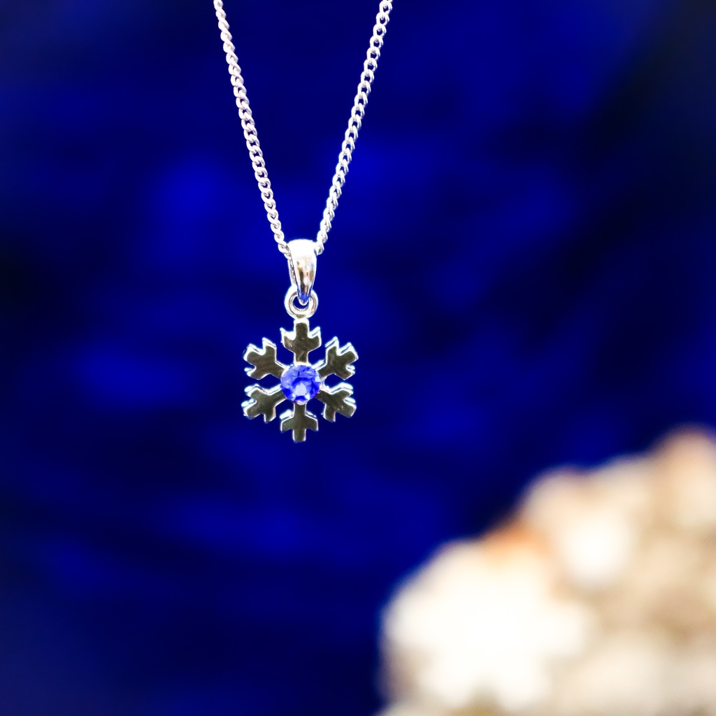 雪の結晶ネックレス マジェスティックブルー 選べる金具色