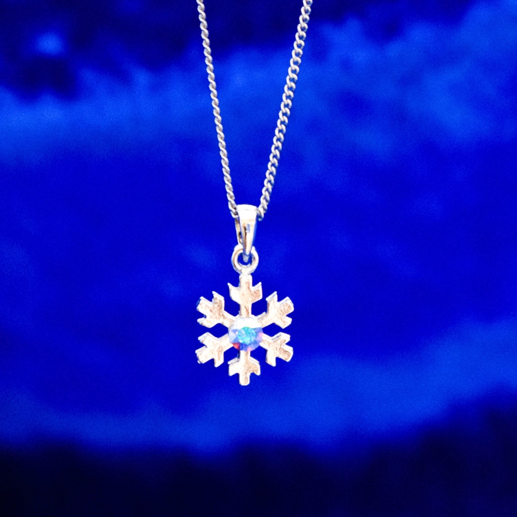雪の結晶ネックレス クリスタルオーロラ 金具の色が選べます