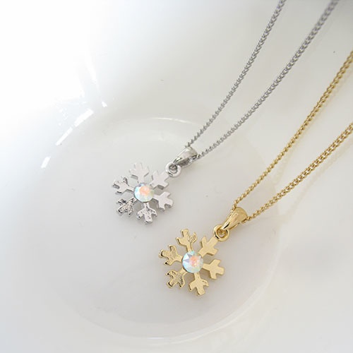 雪の結晶ネックレス クリスタルオーロラ 金具の色が選べます