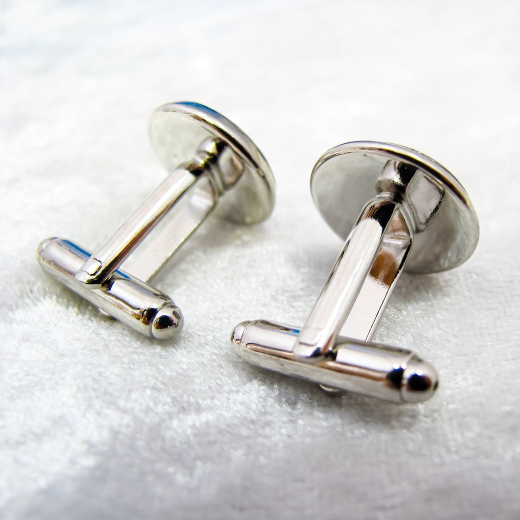 水色マリンのカフスボタン スカイブルー×オーシャンブルー シルバー金具