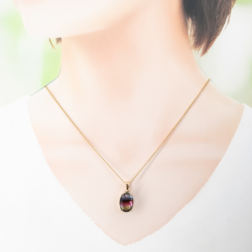 きれいめ上品 グラデーションのオーバルカットネックレス ブルー×マゼンダ×イエローグリーン 16kgp使用