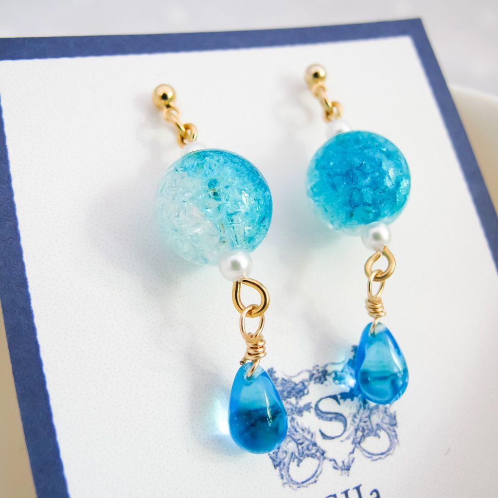 しゅわしゅわブルードロップピアス イヤリング変更可能 ゴールド金具