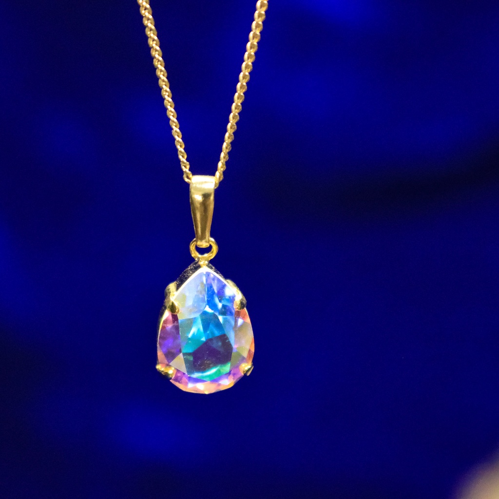 *夜空に咲く光のしずく*ペアシェイプクリスタルガラスのネックレス【オーロラ裏フォイルなし】 ~金具の色が選べます~