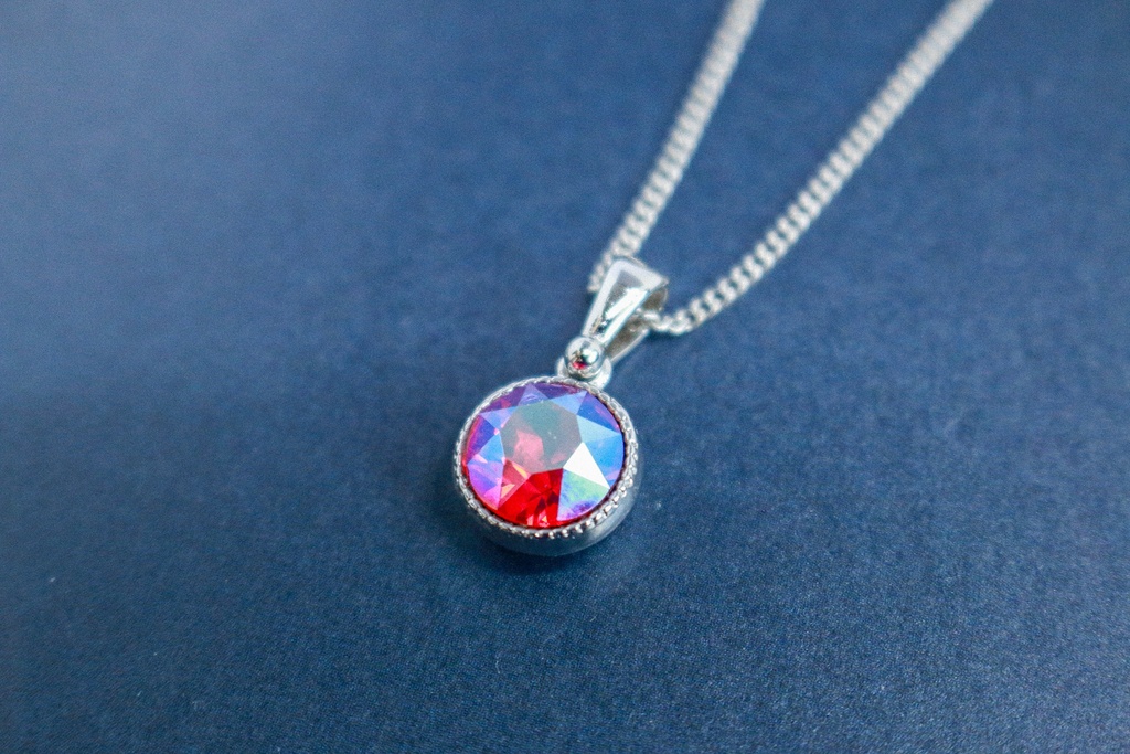 *シンプルなまるいクリスタルガラスのネックレス ライトシャム シマー* 金具の色が選べます