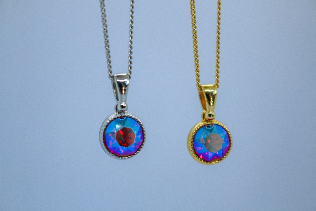 *シンプルなまるいクリスタルガラスのネックレス ライトシャム シマー* 金具の色が選べます