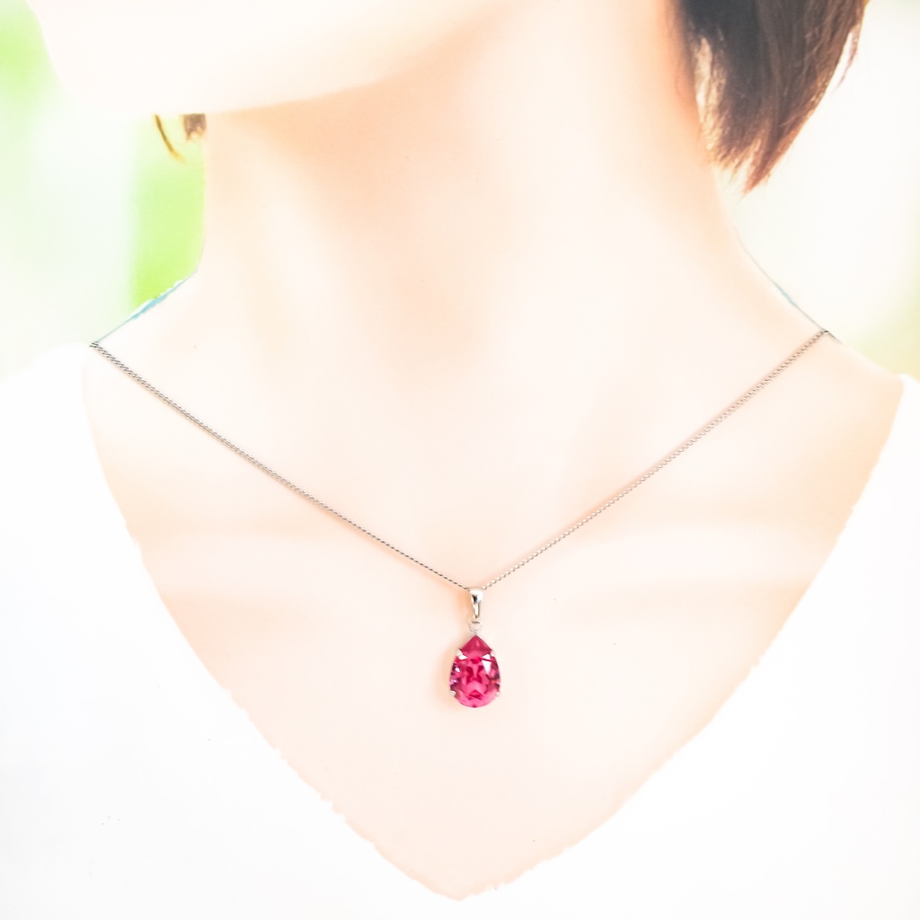 しずくサイズのクリスタルのネックレス ローズ*金具の色が選べます