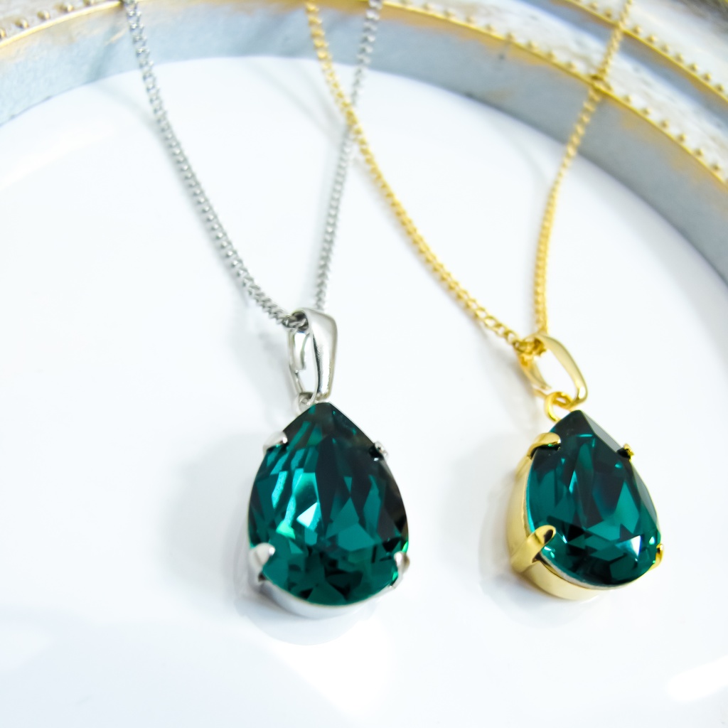 【翠冠のしずく】 オーストリアクリスタルガラスのネックレス~エメラルド~ 金具の色が選べます