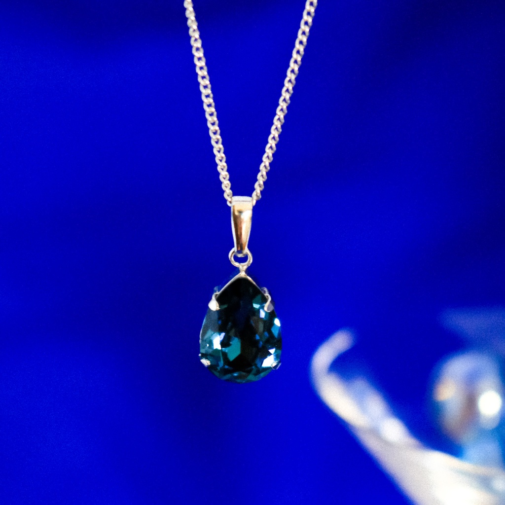 *しずくサイズクリスタルガラスネックレス モンタナ*金具の色が選べます