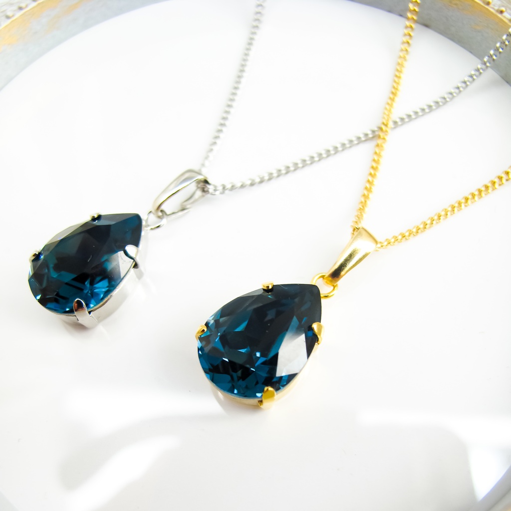 *しずくサイズクリスタルガラスネックレス モンタナ*金具の色が選べます