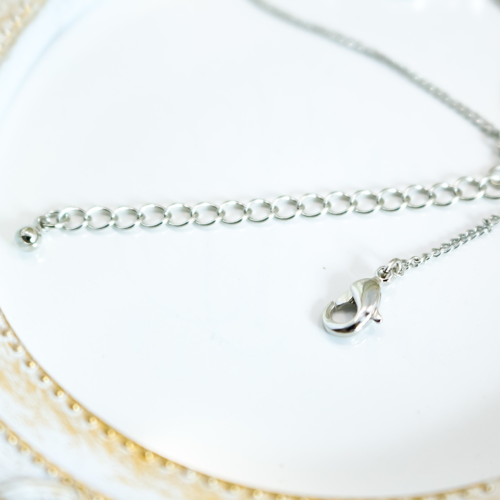 クリスタルガラスのブレスレット スカイブルー シルバー金具