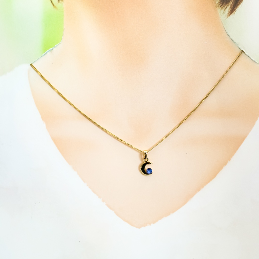 【プレゼントに】クリスタルムーンのネックレス サファイアカラー 金具の色が選べます